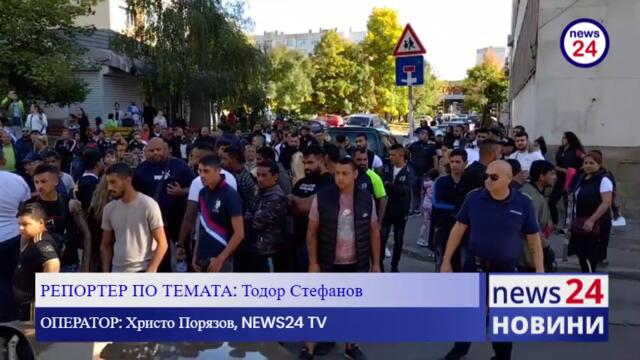 Роми се събраха на лобното място на 34-годишния таксиметров шофьор, готвят нови по мащабни протести