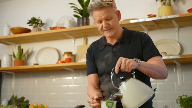 Gordon Ramsay Makes Spicy Tequila Lime Bowl With Chef Woo