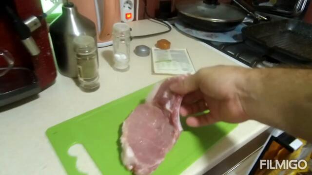 Готуємо найсмачніший стейк #стейк #кулінарія #готування #рецепт #мясо
