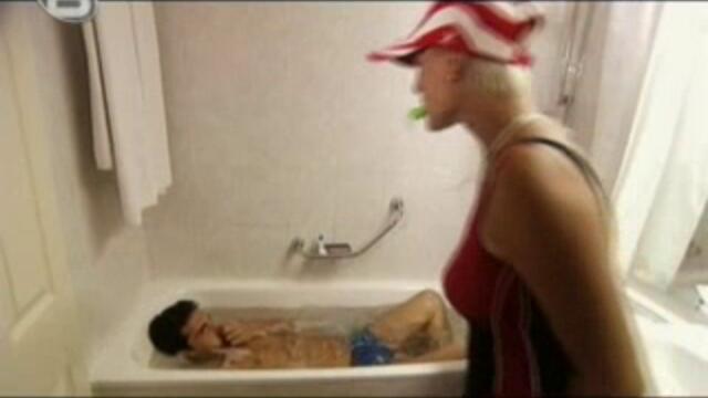 Внимавай с главата - Vbox7[via torchbrowser.com]