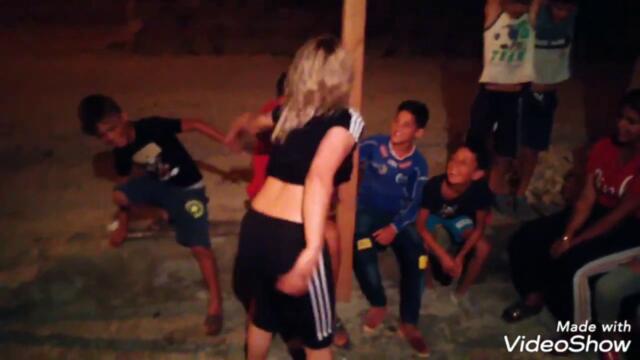 най-лудата паста как играе кючек за Страхил