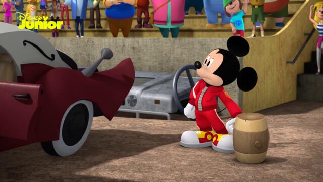 🚘 Smadrer biler | Mickey Mouse Hæsblæsende Eventyr | Disney Junior Danmark