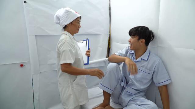 PHD | 24h Ở Bệnh Viện Tâm Thần | Mental Hospital Escape Challenge