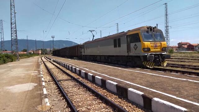 DB Cargo 88 025 с ДТВ30560 с извънредно спиране в гара Сливен