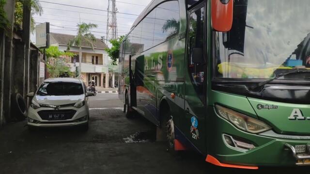 Eh Ada Ibu-nya Lagi... Anaknya Kemana Bu ❓ALS 221 Diberangkatkan Dari Jogja Menuju Medan