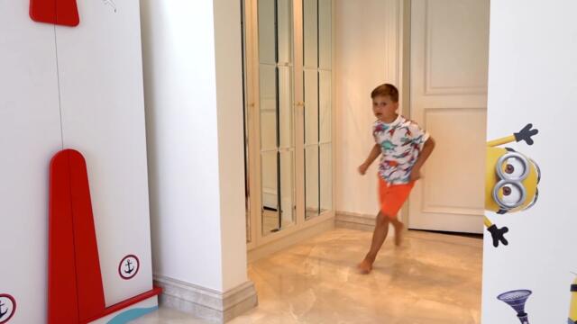 Диана и Рома делают новую комнату для малыша Оливера