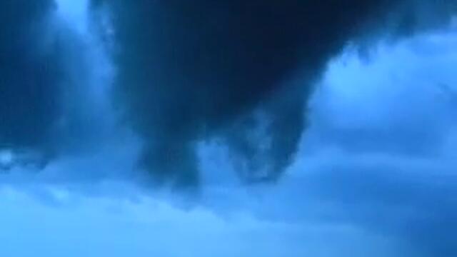 Смерч в Подмосковье (hq) - Vbox7[via torchbrowser.com]