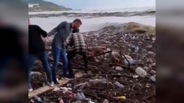 Nature strikes again! Scary footage of flooding in Sinop, Turkey