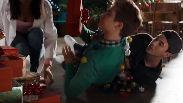 Here Comes Heximas 🎄 Dino Super Charge 🦖 FULL EPISODE | E22 ⚡ Power Rangers Kids ⚡ Action for Kids