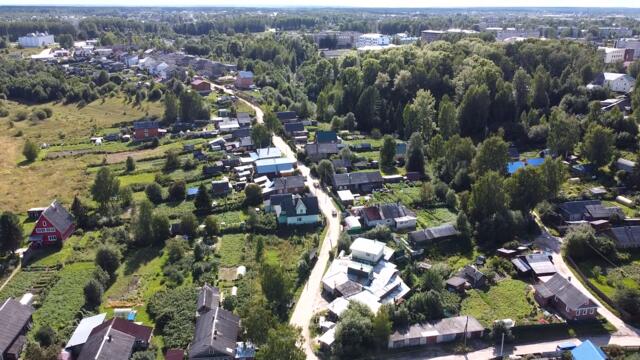 Деревня Плесовская (около г.Вельска), г.Вельск (восточная ч.) - видео с высоты