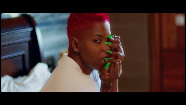 Daphne - Là Bas (Official Video)