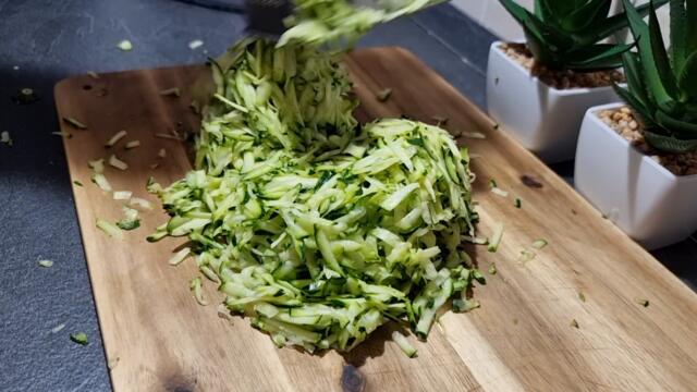 SE HAI ZUCCHINE E 2 UOVA , fai questa ricetta pronta in 1 minuto