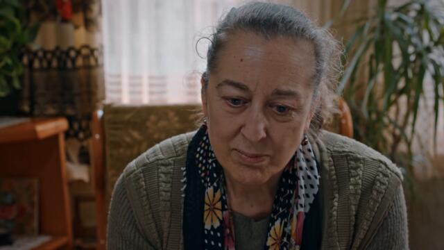 Alev Alev | Gözyaşları Sel Oluyor...