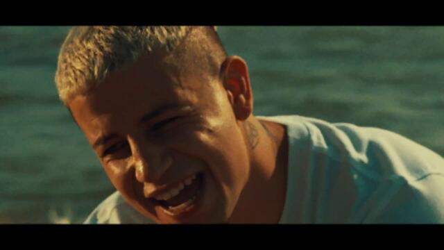 Aka 7even, Robledo - Loca (Official Video)