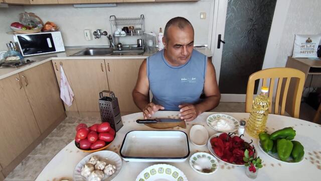 ПЪРЖЕНИ ЧУШКИ С ДОМАТЕН СОС! НАШЕНСКА РЕЦЕПТА С ПЕЧЕНИ ЧЕРВЕНИ ЧУШКИ, ДОМАТЕН СОС, ЧЕСЪН И Ч.ПИПЕР!