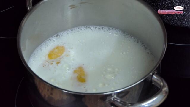 Любим десерт от моето детство. Бързо, лесно и вкусно... само с 3 продукта