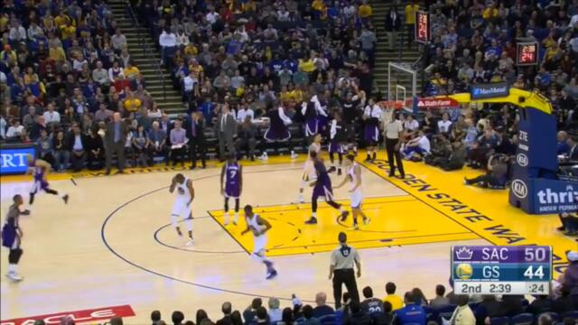 Casspi & Curry Duel in Oakland