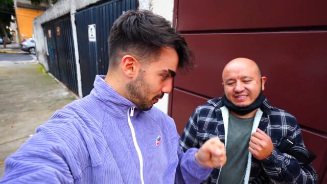 LE REGALO UN PERRO A MI VECINO POR SU CUMPLEAÑOS!