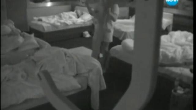 Люси и Орлин се бъзикат с Къци голям смях! VIP Brother