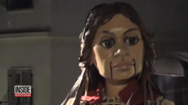 12-Foot-Tall ‘Little Amal’ Meets Pope Francis