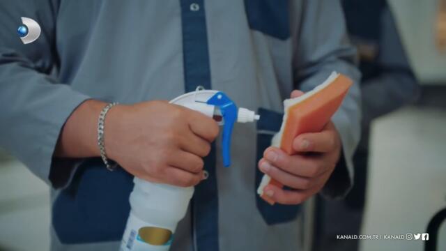 Hayri, Nalan'a mı aşık? - Camdaki Kız 11. Bölüm