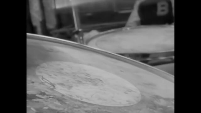 Bryan Adams - Summer Of '69 (Official Music Video)