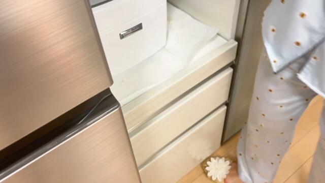 1人暮らし会社員の朝時間と休日 | 新しいテーブルで心地よく食事する🥐 | サイクリング | おにぎり弁当・酸辣鍋｜Morning routine of a Japanese worker| VLOG