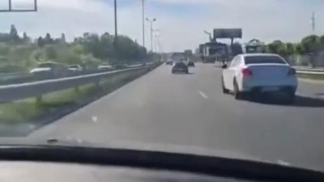 Stoyan Kolev Стоян Колев най лудото видео гони я ве goni q да и зема парите Stoqn вожда Мафията 😂😅💪😄