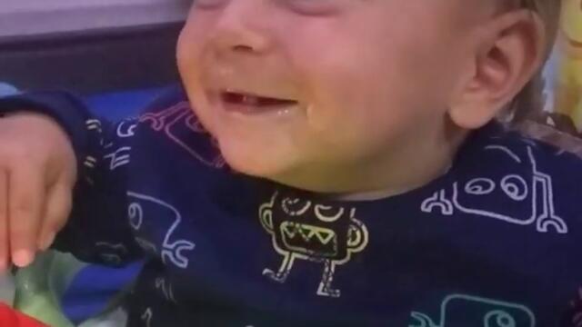 Гладен Гоги смях