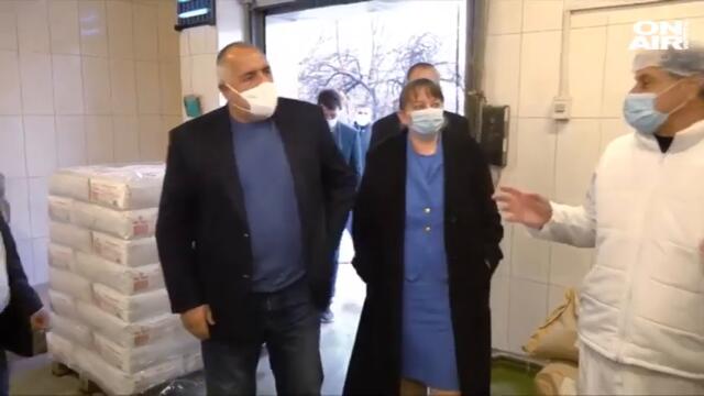 Радев: Трета седмица сме с най-ниските цени на тока в Европа, заслугата е на служебния кабинет