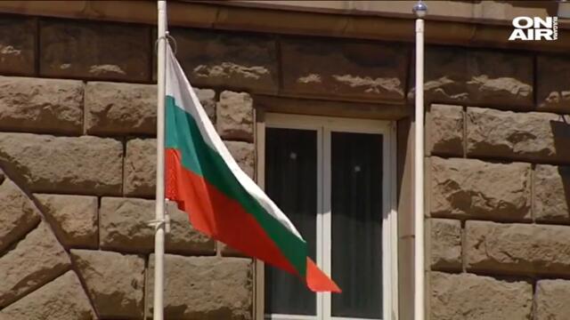 Радев и Йотова официално влизат в битката за втори мандат като президент и вицепрезидент