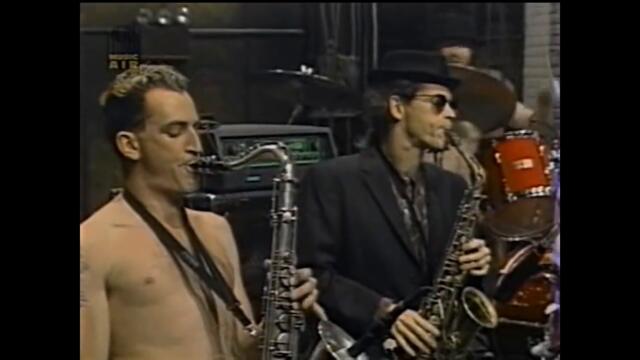 RHCP - Subway To Venus + Sexy Mexican Maid + Back In Black - [NIGHT MUSIC, 1990] - FULL PERFORMANCE