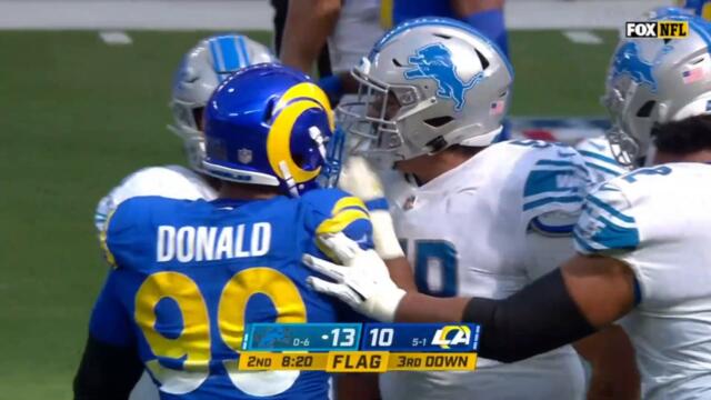Aaron Donald scrap with Penei Sewell after play