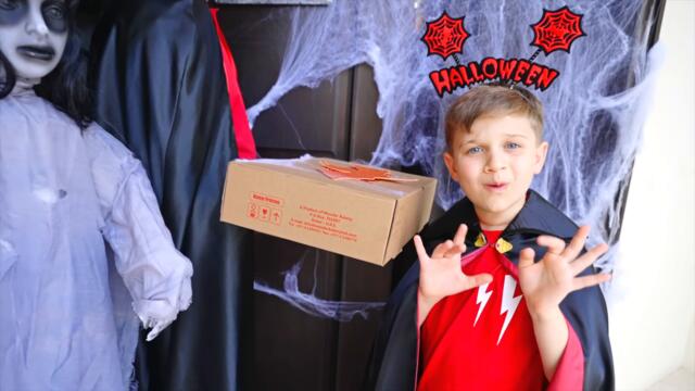 Roma and mysterious adventures on Halloween Trick or Treat Candy Haul