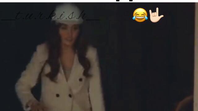Турецкие сериалы 💣 Постучись в мою дверь 🚪 Я на физ-ре после приседаний 🤣🤟🏻