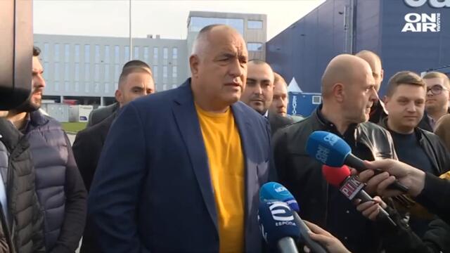 228-те машини, които уплашиха ГЕРБ и Борисов, се оказаха за Албания и Грузия