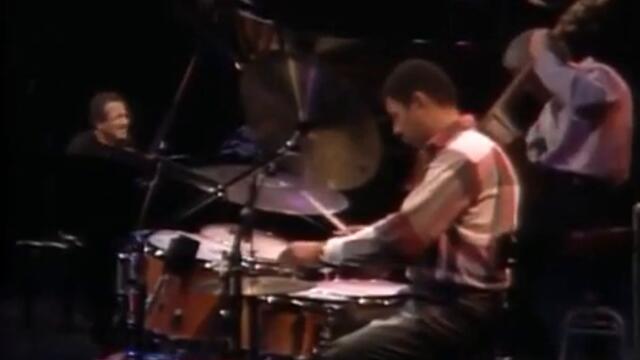 Keith Jarrett Trio LIVE - On Green Dolphin Street (by Bronislaw Kaper & Ned Washington)