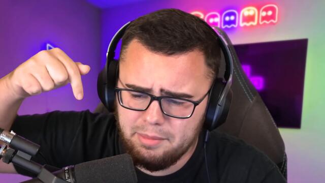 Reacting to MICKEY MOUSE.AVI In REAL LIFE!
