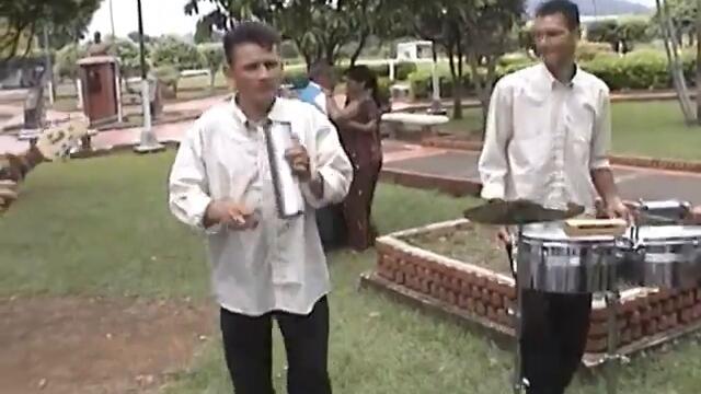 Por un Caminito, Cover Los Criollitos del Táchira