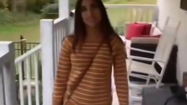 Dude Mercilessly Trolls GF's Sensitive Gag Reflex