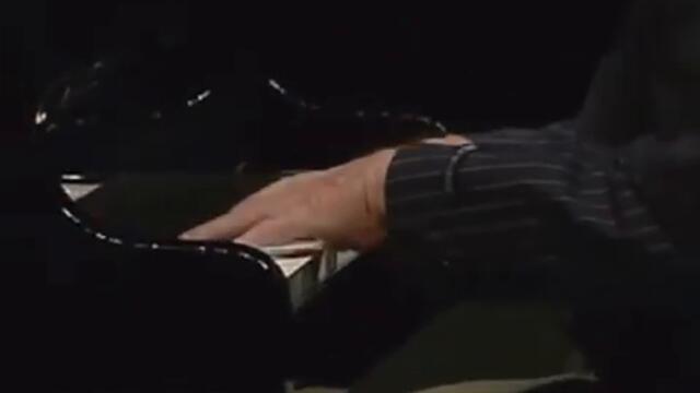 Eddie Higgins Trio -  Autumn leaves (J.Kosma/J.Prevert/J.Mercer) LIVE in Korea (2005)