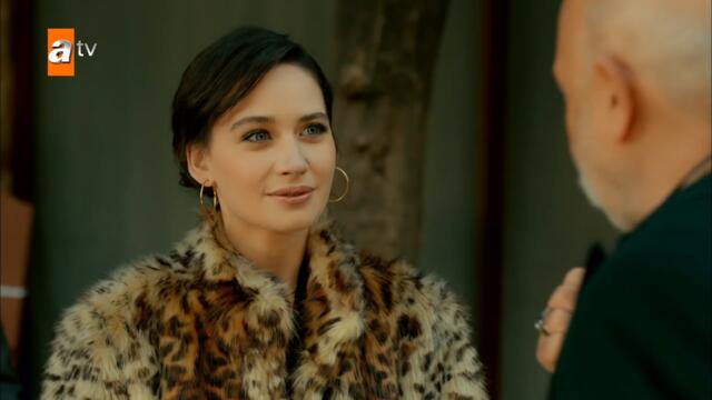 Çolak Ağa Betül'le yakınlaşmaya çalışınca... - @Bir Zamanlar Çukurova  124. Bölüm