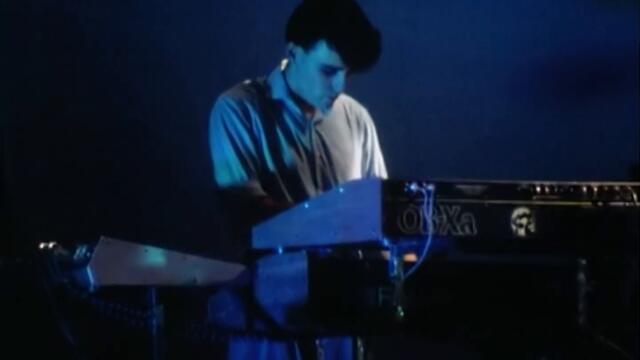 Simple Minds -Someone, Somewhere in Summertime, Newcastle 1982 (HD1440p)