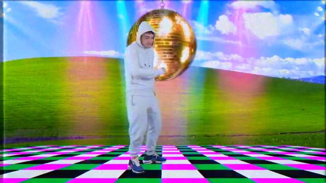 MOM4ETO - DYAVOLA PARA IZKARA  ДЯВОЛА ПАРА ИЗКАРА ( Official Video )