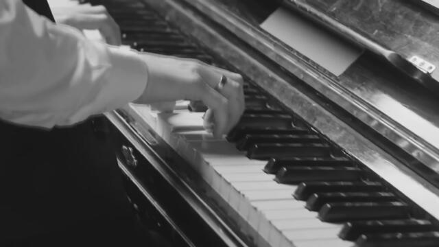 Daniela Ustinova - Russian Woman (ReMan Remix)