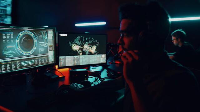 This Pro Gamer Got Bullied Online