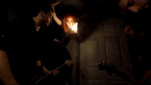 Paramore: Ignorance [OFFICIAL VIDEO]