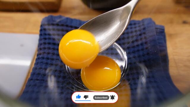 Just pour the eggs on the pan this way for quick and easy breakfast!