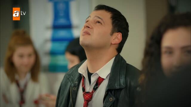 Emir'in flört şiddeti uyguladığını tüm okul öğreniyor! - @KARDEŞLERİM 51. Bölüm