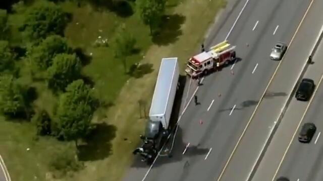 Cars, tractor-trailers collide in Beltway crash